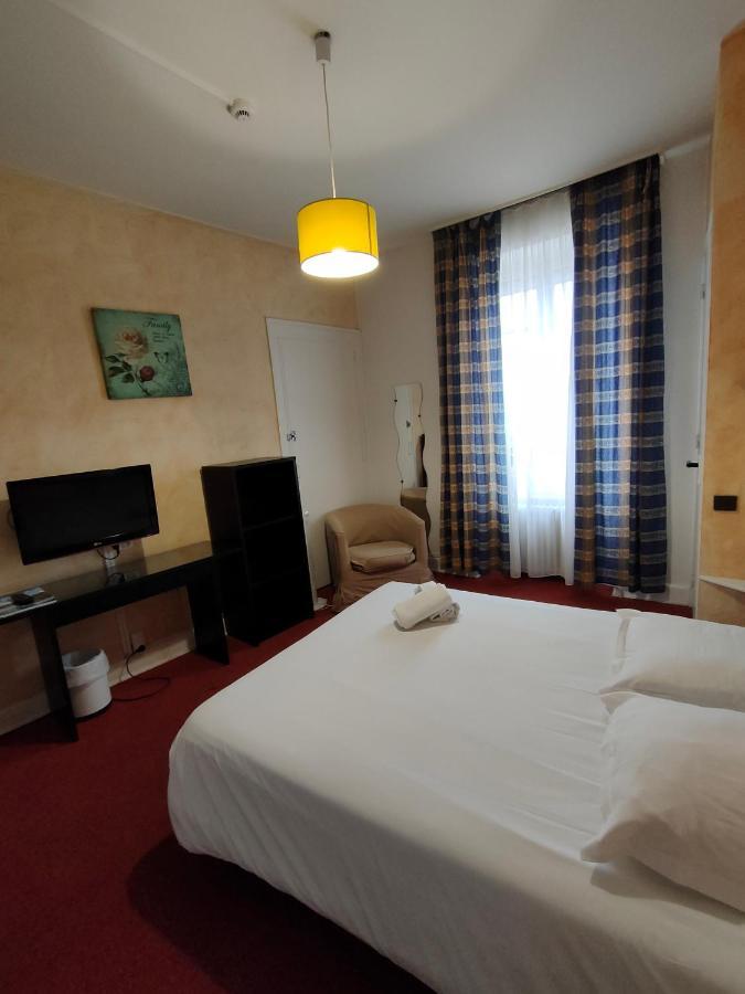 Hotel De Naples Vichy Eksteriør billede